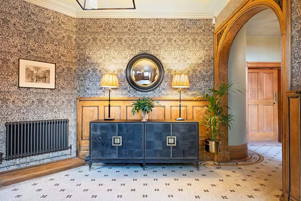 Interior designers Surrey creating luxury bespoke home interiors with elegant styling and personalised design solutions